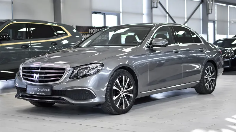 Mercedes-Benz E 400 Image 4