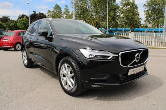 Volvo XC60 D4 AWD *Momentum* Image 3