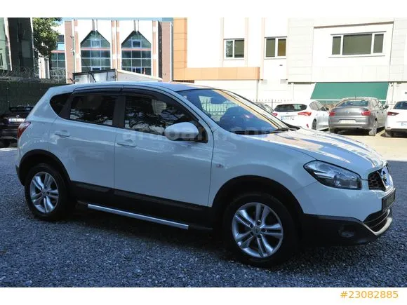 Nissan Qashqai 1.6 Tekna Image 7