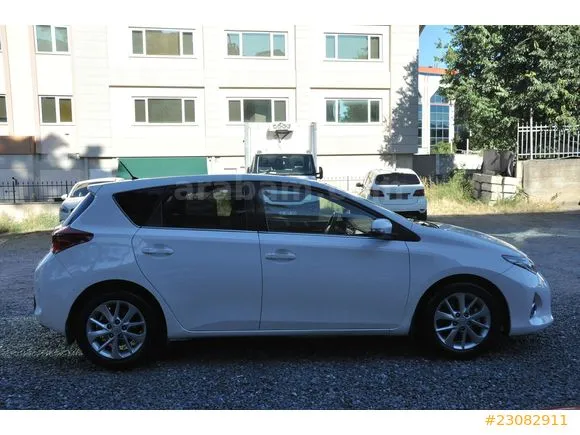 Toyota Auris 1.6 Advance Skypack Image 6